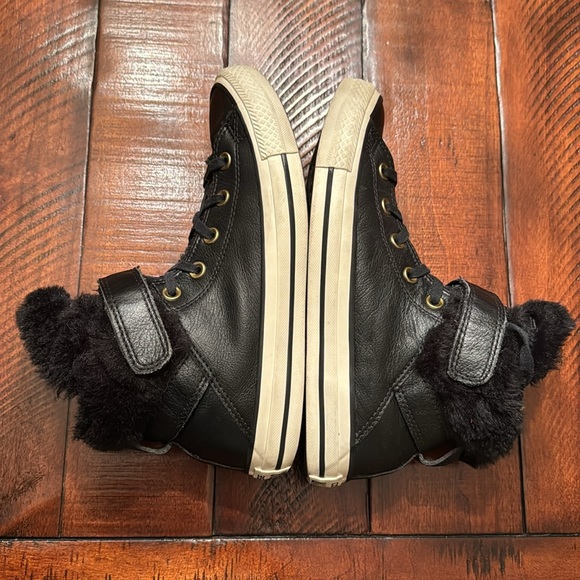 Converse - Picture 5 of 7